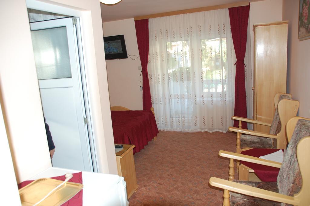 Pension Raluca Sinaia Buitenkant foto